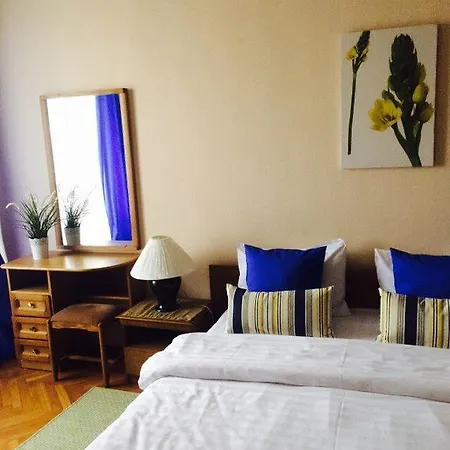 Appartamento Classic Two-bedroom On Karla Marksa 50 Minsk